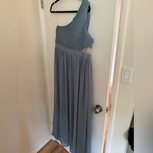 Light blue one shoulder bridesmaid dress.